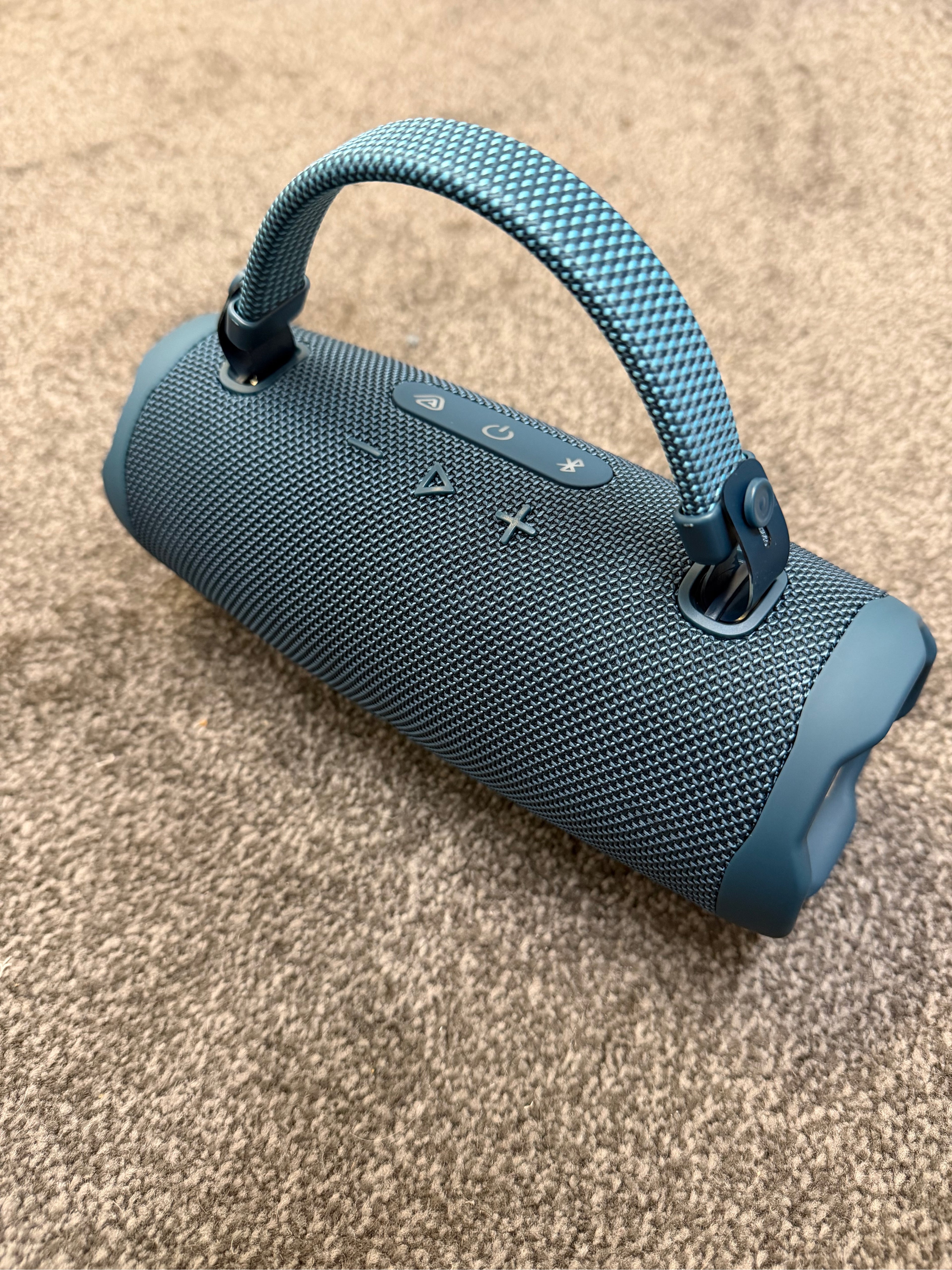 𝗝𝗕𝗲𝗟 𝗖𝟲 𝗣𝗼𝗿𝘁𝗮𝗯𝗹𝗲 𝗕𝗹𝘂𝗲𝘁𝗼𝗼𝘁𝗵 𝗦𝗽𝗲𝗮𝗸𝗲𝗿